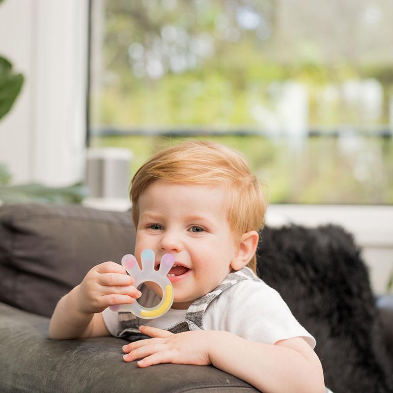 Haakaa Silicone Palm Teether (3m+)